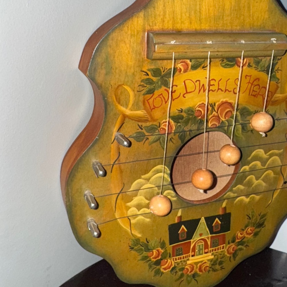 Vintage Door Harp.. Hand Crafted and painted - Picture 7 of 8